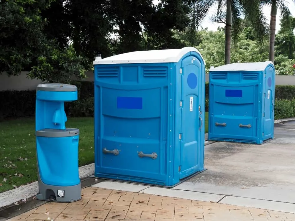 handicap porta potty